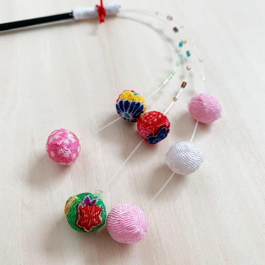 お正月飾り ちりめん細工 丸玉 花餅 12ｍｍ球 1個 Syg Rt 133 てづくり 手芸 ファミリアミア 通販 Yahoo ショッピング