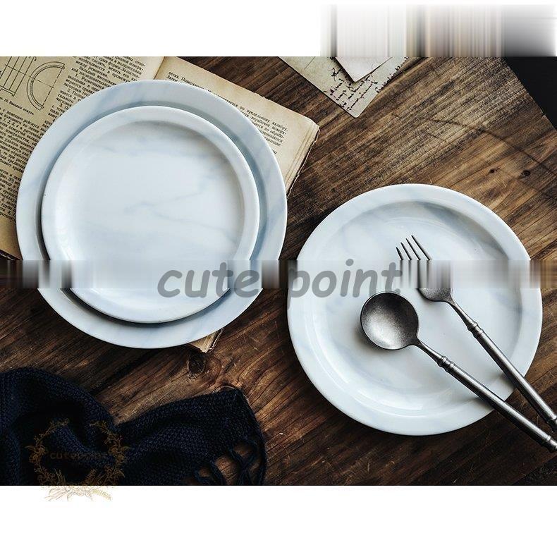 幸せなふたりに贈る結婚祝い 母の日 プレゼント 高級感 可愛い ホワイトレディース かわいい シンプル 丸皿 丸型 プレゼント ギフト プレート お皿 カトラリー キッチン雑貨 食器 皿 サイズ 大 予約販売 Www Datrue Com