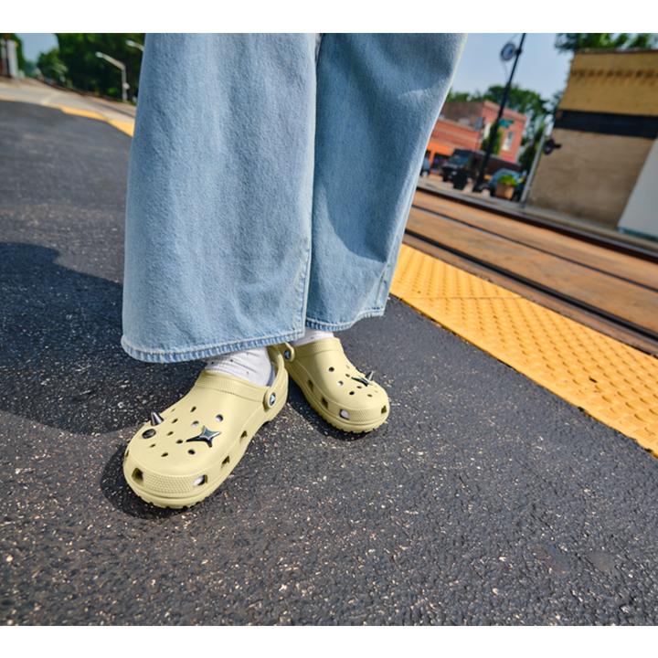 crocs（クロックス） crocs【メンズ レディース サンダル】Classic