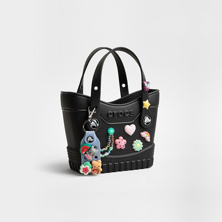 crocs クロックス クラシック ショルダーバッグ ブラック crocs（クロックス） crocs【アクセサリーBag バッグ】Crocs Classic