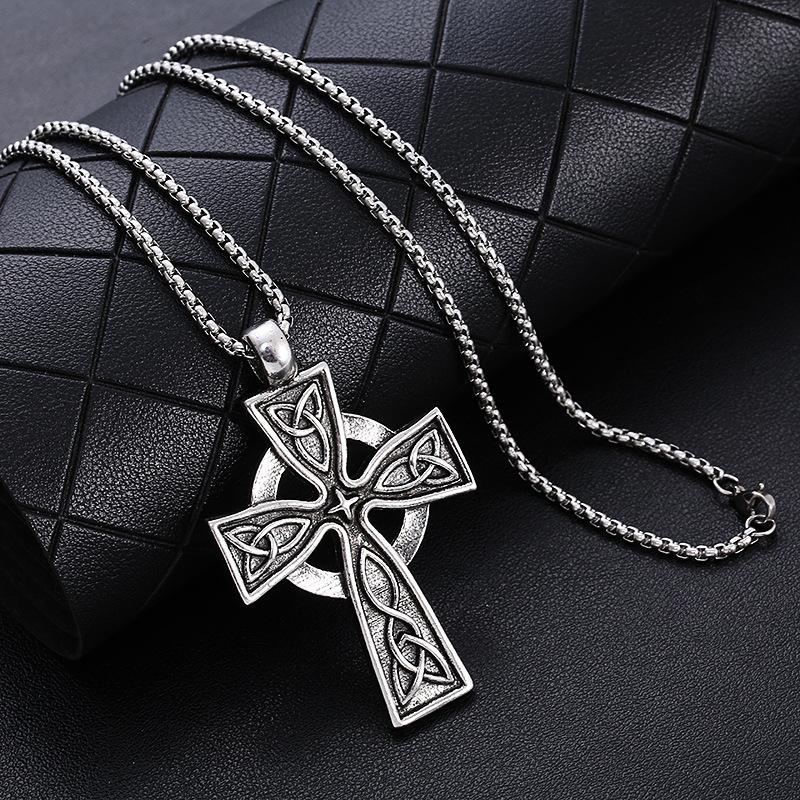 ネックレス 十字架 シルバー キリスト カジュアル かっこいい