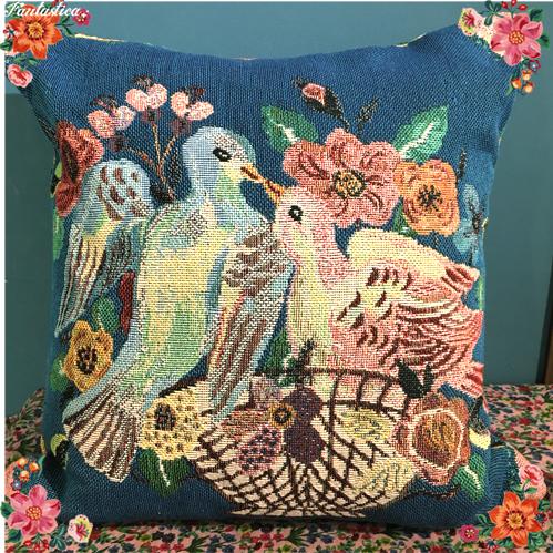 アフタヌーンティー ナタリーレテ クッション ゴブラン織風