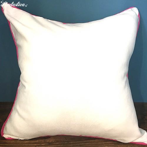 WU&WU フィオナ・ヒューイット バニー・ガール・クッション・カバー