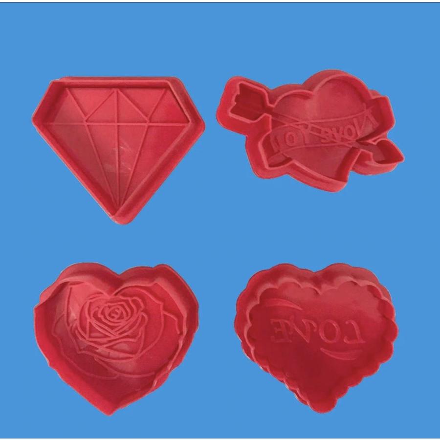 スタンプ式クッキーカッター バレンタイン型4個セット ハート型バラ型ローズ薔薇ダイヤモンド型ジュエル型宝石型キューピッド型クッキー型love型 Stampcookiecutter Love Fantastico Yahoo 店 通販 Yahoo ショッピング