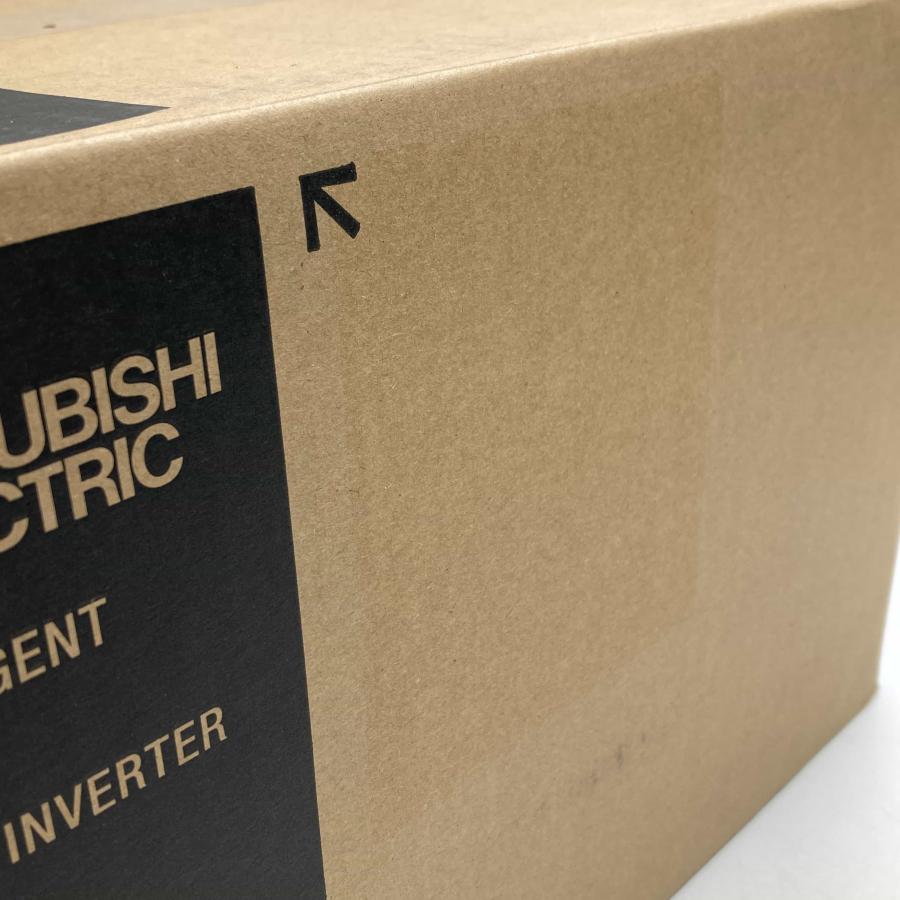 三菱インバーターFR-F820-7.5K-1(新品未開封品) DCリアクトル付 FR-F820-7.5K-1 2016年製 箱潰れ有/テープ付着有 インバータ FREQROL