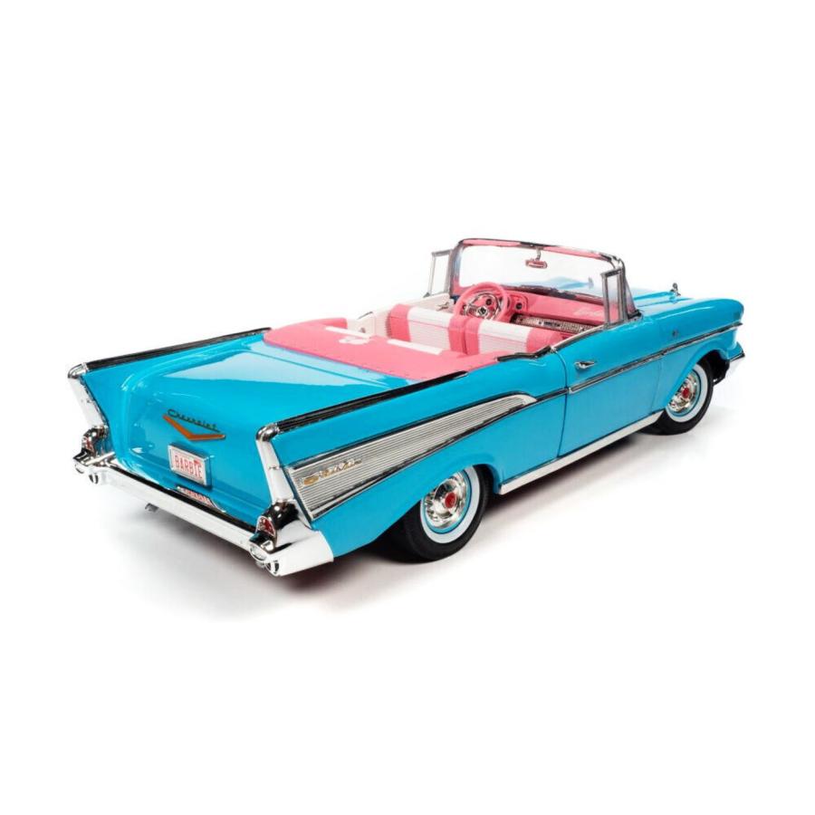 バービー 1957 シボレー ベルエア ブルー コンバーチブル 1:18 ダイキャストメタル クラシックカー 車 Barbie Barbie Chevrolet Bel Air AUTO WORLD｜far-out｜03