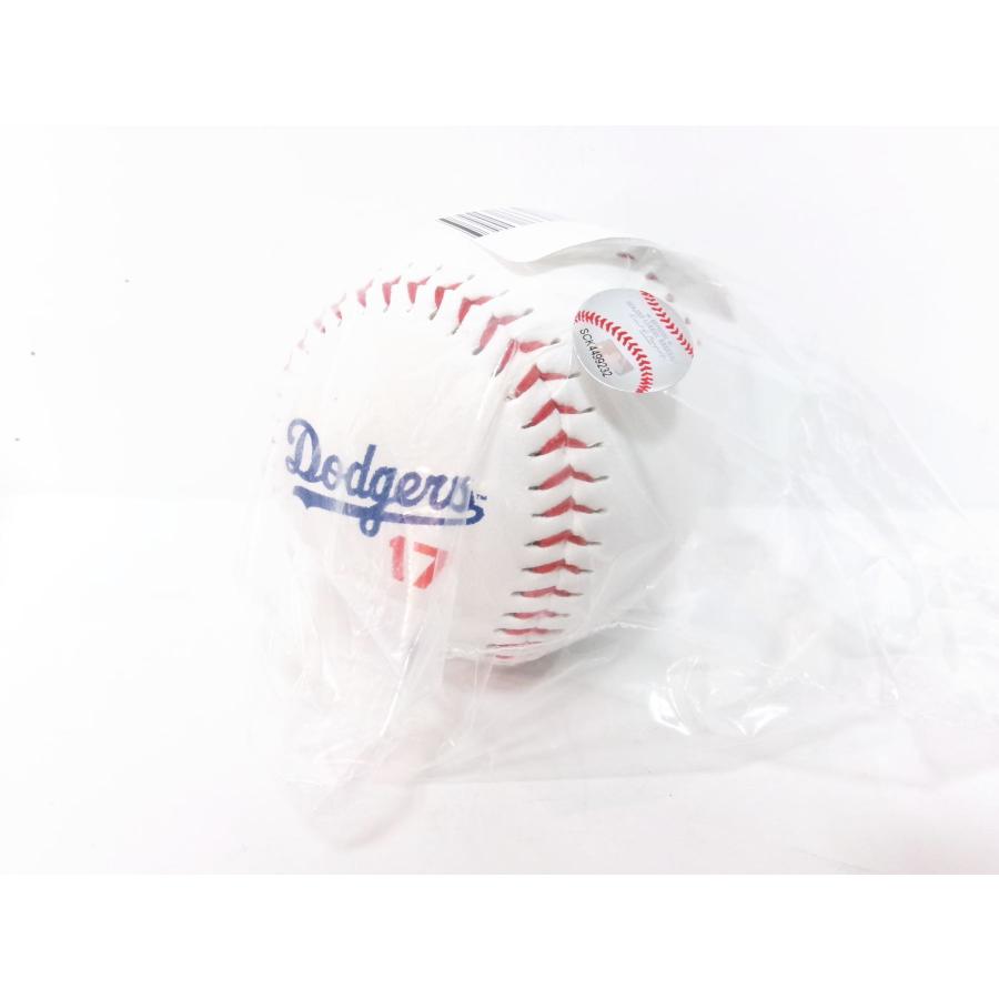 大谷翔平選手 LA ロサンゼルス ドジャース 赤の縫糸 野球ボール 大谷翔平選手 LA ロサンゼルス ドジャース 赤の縫糸 野球ボール