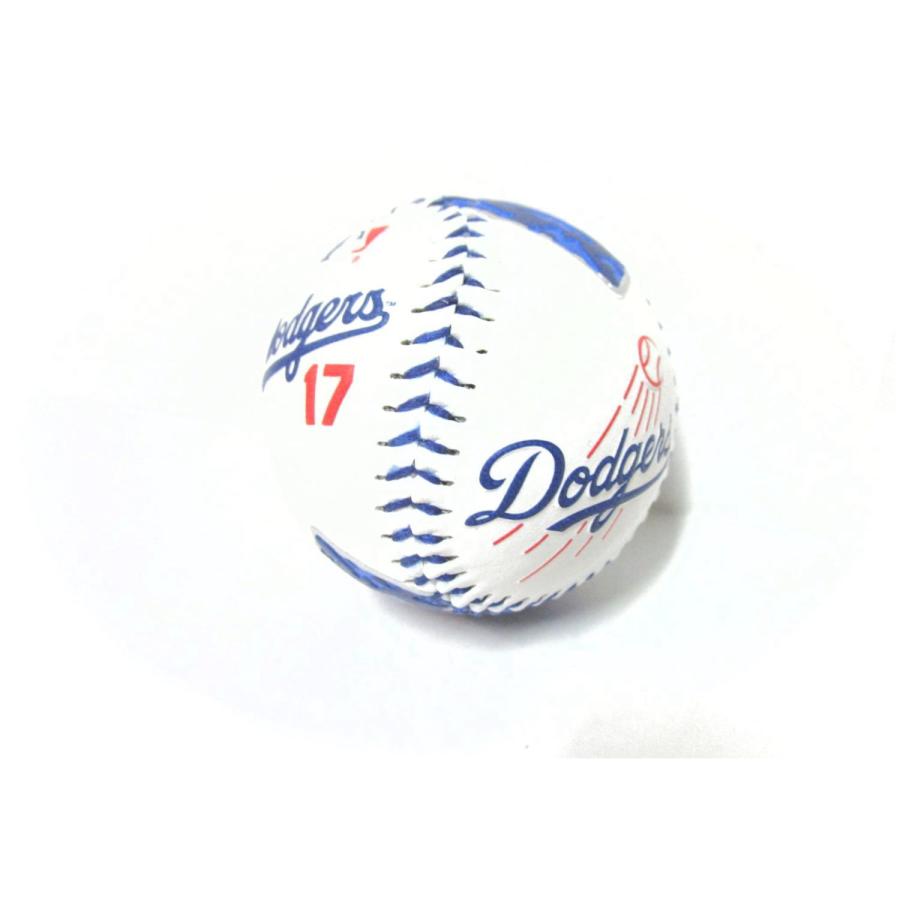 大谷翔平 LA ドジャース 青と白 野球ボール 青の縫糸 背番号17 大谷翔平 LA ドジャース 青と白 野球ボール 青の縫糸 背番号17