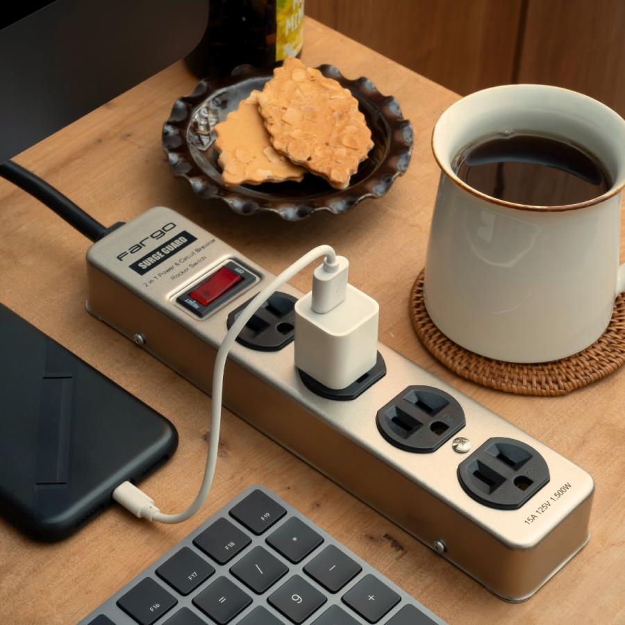 Fargo（ファーゴ） 延長コード おしゃれ 電源タップ 4個口 スチール
