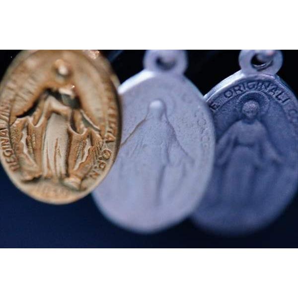 ミニサイズ 楕円 マリア様 奇跡 不思議のメダイ 聖母マリア レリーフ