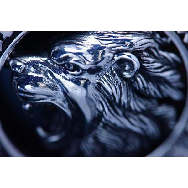 百獣の王/ライオン(獅子)・透かし立体型装飾 裏面マリファナ彫り