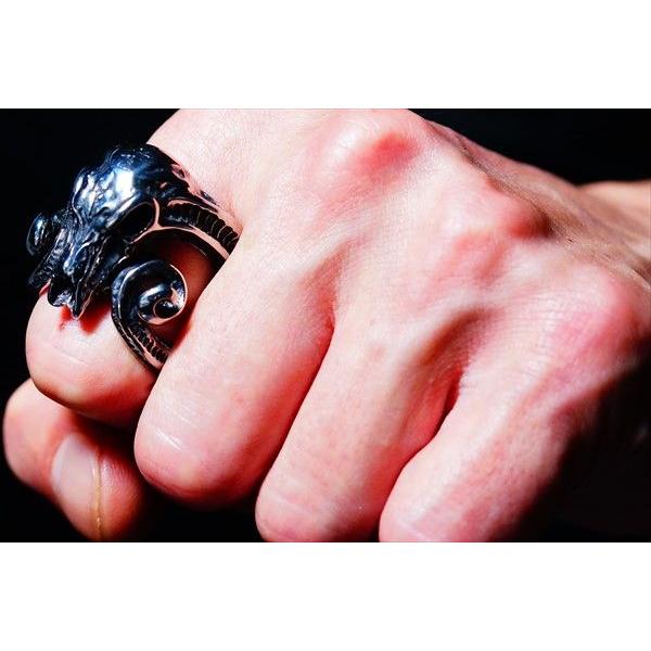 サタン(悪魔)モチーフ バッファロースカル(水牛の骸骨)デザイン ダブル