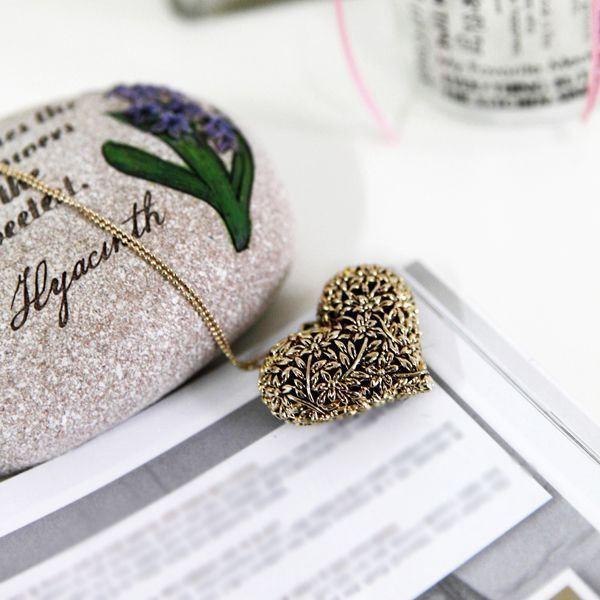 18kリバーシブルハート型透かしデザインチャーム