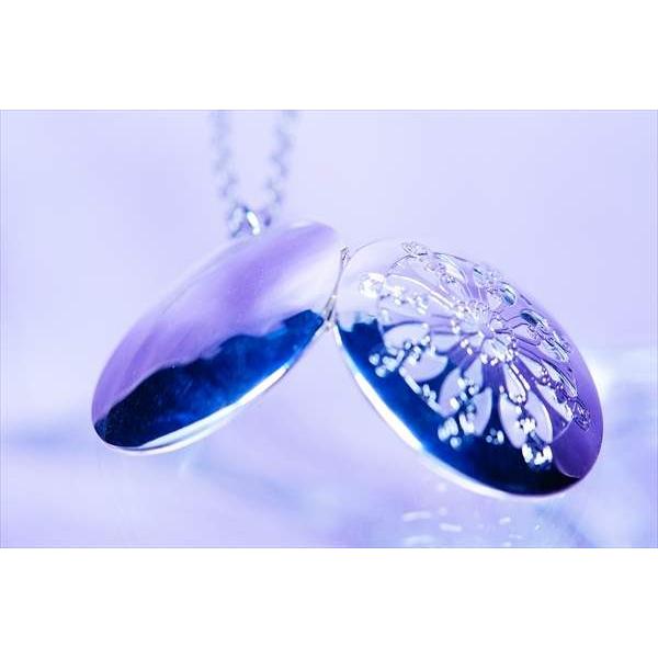 宝石ペンダント和風花柄小物 楽天市場】【和柄シルバー】花札−桐に鳳凰ペンダントトップ【送料無料