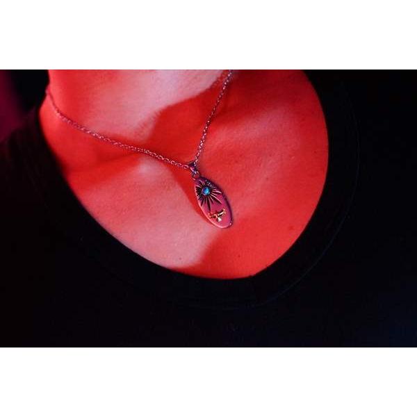 イーグル 鷲 金色立体装飾 ターコイズブルービーズ＆サン(太陽)彫りデザイン 楕円 プレート インディアンジュエリー風 メンズ ステンレス ペンダント ネックレス | Indian Jewelry | 05