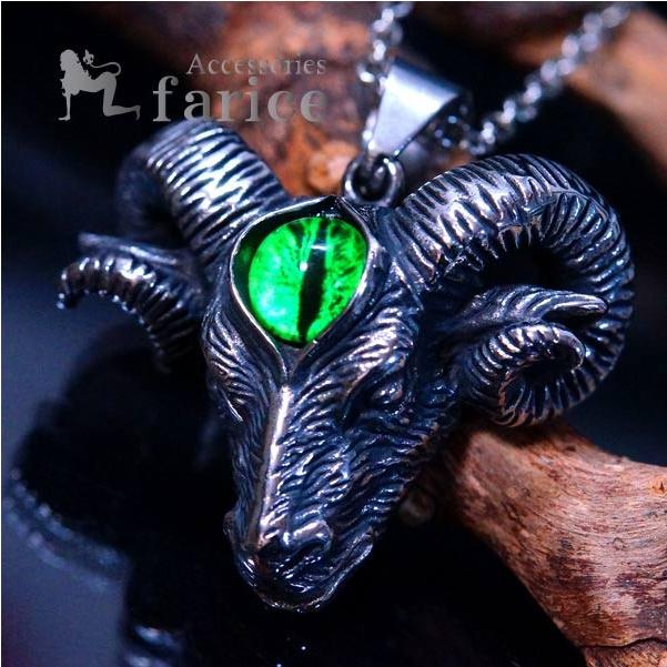 キリスト教 山羊の頭を持つ悪魔 バフォメット 緑の目玉 グリーン