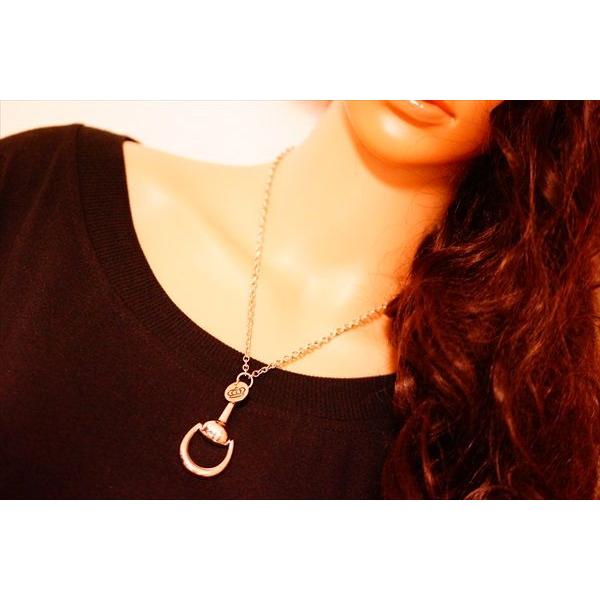 香水ボトルキャップ(蓋)モチーフ クラウン(王冠)彫りチャーム装飾