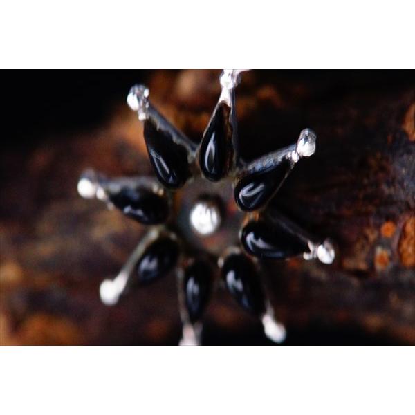 Indian Jewelry フラワー(花)デザイン オニキス・ニードルポイント装飾