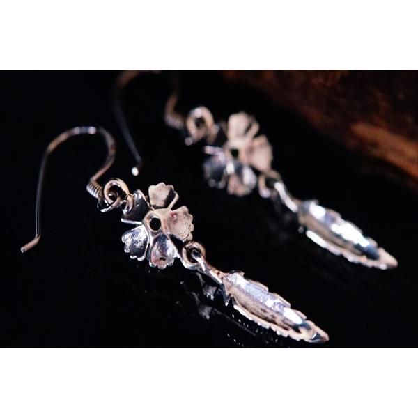 Indian Jewelry 天然石 ターコイズ装飾 フラワー(花)&フェザー(羽
