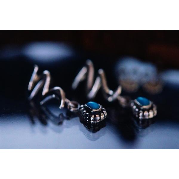 Indian Jewelry 天然石 ターコイズ&サンダー(雷)モチーフ ドロップ