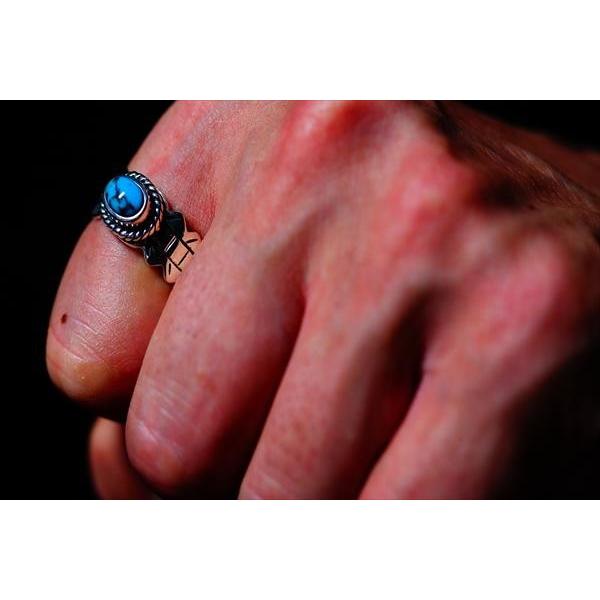 Indian Jewelry オーバルカボションカット ターコイズ装飾 マウンテン
