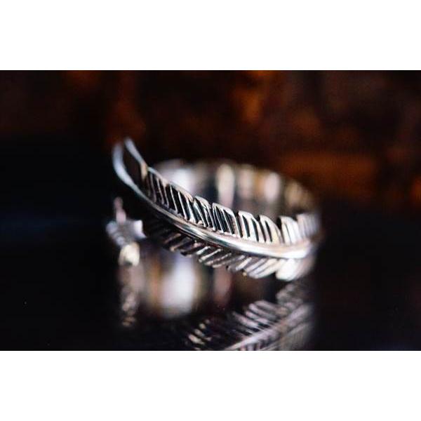 Indian Jewelry フェザー(羽)ラウンド シェブロン(ギザギザ)カット