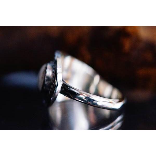 Indian Jewelry オーバル・カボションカット ホワイト Indian Jewelry オーバル・カボションカット ホワイト