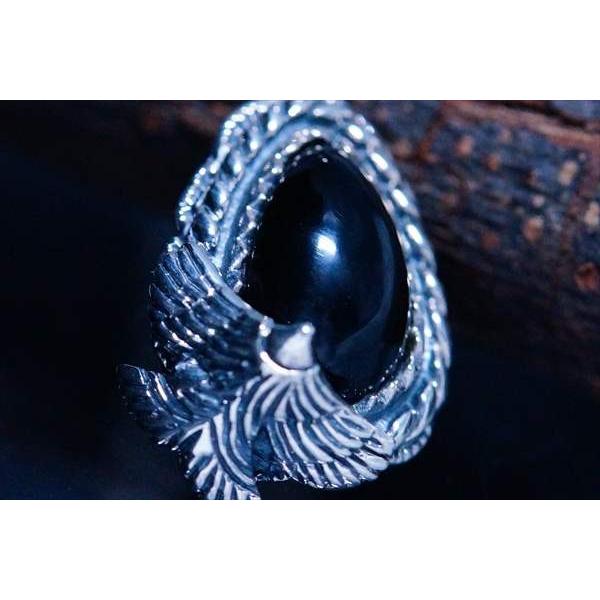Indian Jewelry 天然石 オニキス&イーグル(鷲)立体装飾 縄目縁取り