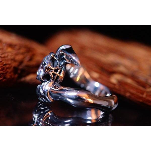 ホワイトキュービックジルコニア&デモンズクロー シルバーリング