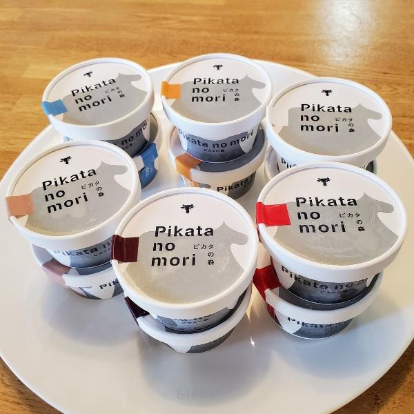 北海道 駒ケ岳牛乳のアイスセット 駒ヶ岳みるく プレミアムヨーグルト チョコレート アールグレイ みよい農園のかぼちゃ 北海道ベリー(氷菓) 90ml×各2個 計12個 |  | 01
