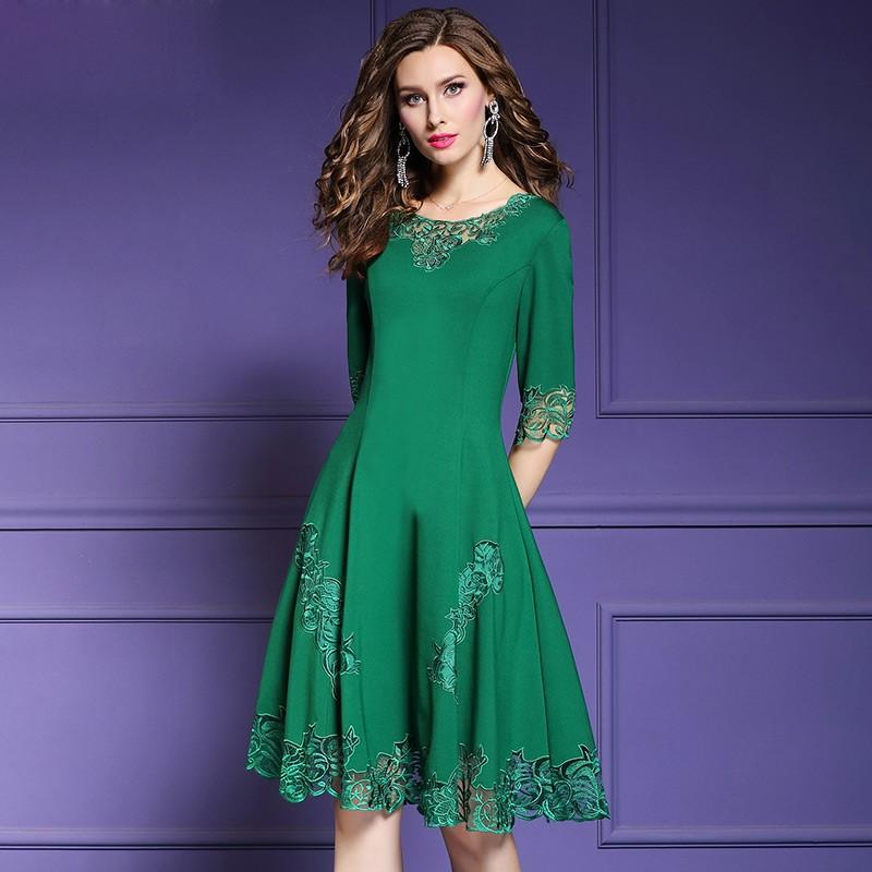 パーティドレス セレブファッション Aラインワンピース 春夏新作 レース切替 インパクトのある花柄刺繍がポイント 体型カバー 正規認証品 新規格