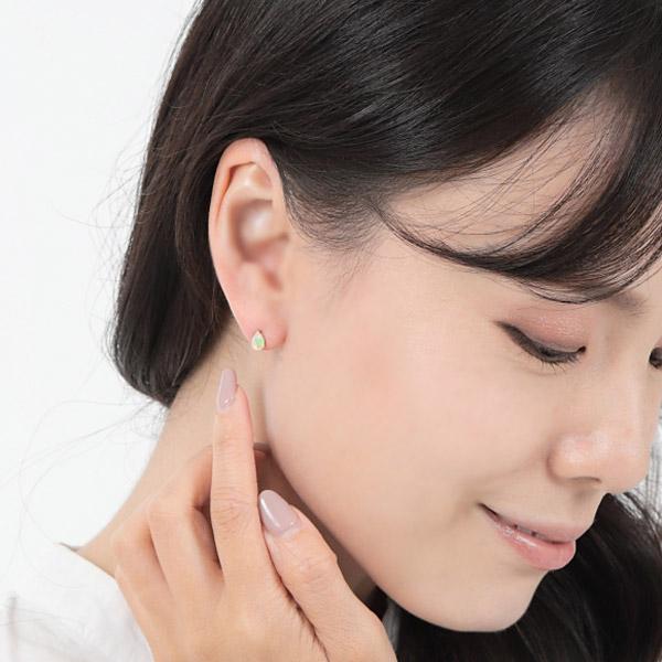 オパール ピアス 18k K18YG 18金 エチオピア産 イエローゴールド 6x4mm