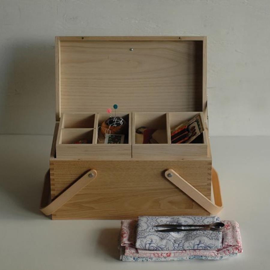 全国組立設置無料 倉敷意匠計画室 栗のソーイングボックス 裁縫箱 おしゃれ かわいい 大容量 木製 木箱 収納ボックス 美しい Blog Lonolife Com