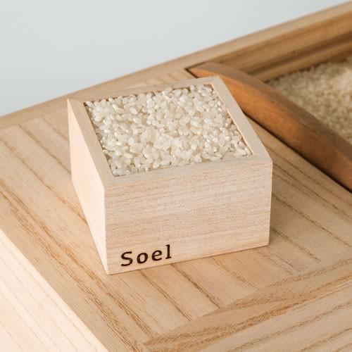 新米の美味しさ長続き】10キロ用米びつ 一合升&すりきり板付き 伝説の