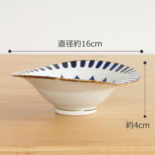 波佐見焼 HASAMI 翔芳窯 藍の器 変形中鉢 16cm 鉢 取鉢 取皿 深 波佐見焼 HASAMI 翔芳窯 藍の器 変形中鉢 16cm 鉢 取鉢 取皿 深