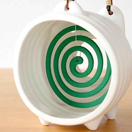 かもしか道具店 蚊遣りブタ かやりぶた 蚊やり豚 萬古焼 日本製 蚊取り線香入れ 蚊遣り 陶器 蚊やり おしゃれ Favoritestyle キッチン 雑貨 通販 Yahoo ショッピング