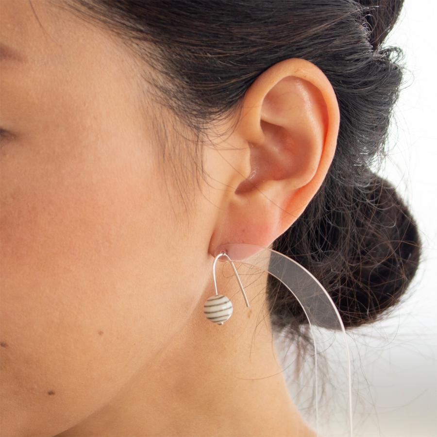 Anne Black アンヌ・ブラック ピアス レディース stripes ストライプ フックピアス アンヌブラック stripes hook earring_4