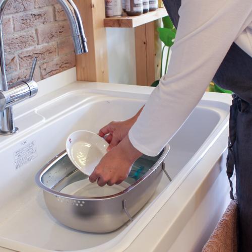 家事問屋 洗い桶 立つ洗い桶 ステンレス キッチン 小判型 スリム 脚付き 自立 おけ 日本製 おしゃれ Favoritestyle キッチン 雑貨 通販 Yahoo ショッピング