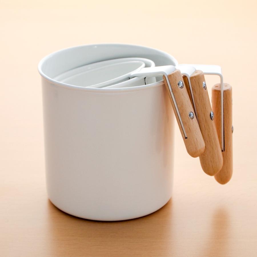 1/25はポイント10倍／ マグカップ L 500ml 琺瑯 ホーロー 持ち手 木