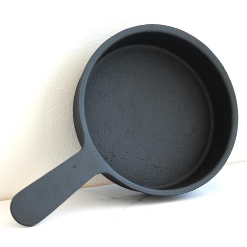 Tetu 鉄鍋 14cm Ih対応 デザイナーズコレクション 大阪鉄器 鉄フライパン 鉄 小泉誠 日本製 南部池永 Favoritestyle キッチン 雑貨 通販 Yahoo ショッピング