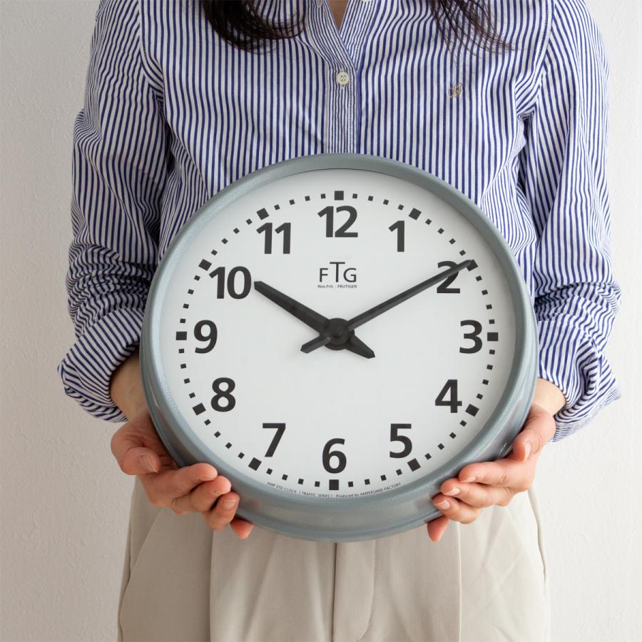 1/25はポイント10倍／ 掛け時計 おしゃれ 見やすい Frutiger 65 Bold