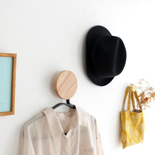 ＼11/15・16はポイント10倍／ 壁掛け フック ウォールフック L オーク 木製 ウォールハンガー 壁掛けハンガー 丸 壁掛け収納 収納 服 DESIGN BITE |  | 02