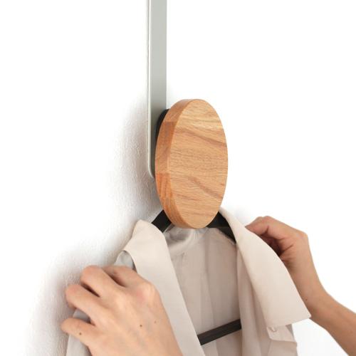 ドアフック ハンガー L オーク 木製 ドアハンガー フック ドア収納 丸 収納 服 DESIGN BITE |  | 03