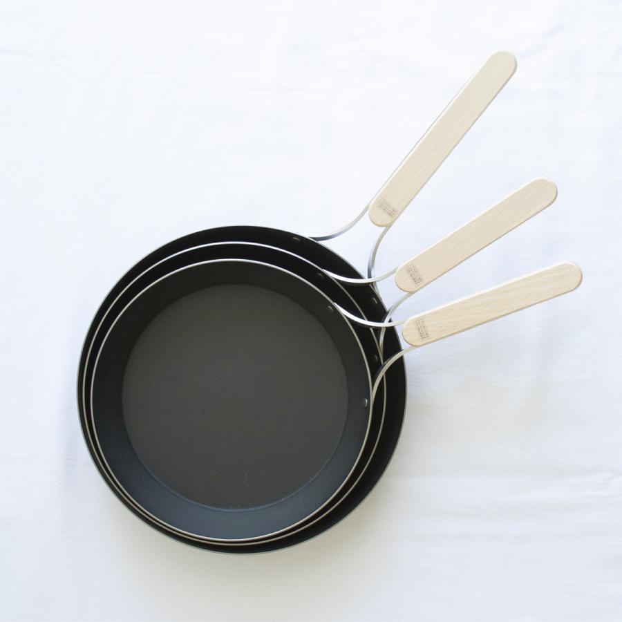 和平フレイズ enzo フライパン 鉄フライパン 26 cm 日本製 鉄