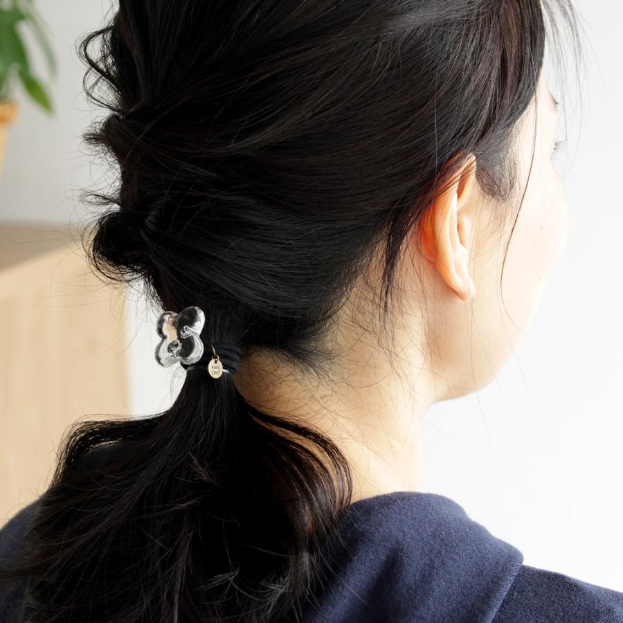 ハリオ 動かそ ヘアゴム ホワイトフラワー 花 四つ葉 ガラス製 HARIO 