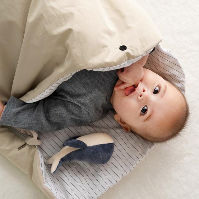 【新品】ベビーマット　くじら Nouer des liens ベビー スリーピングバッグ くじら A80801(お