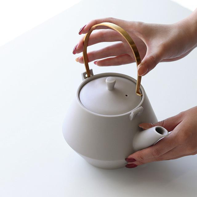 Frustum 土瓶(急須 おしゃれ 取っ手 茶こし 大容量 日本製 美濃焼