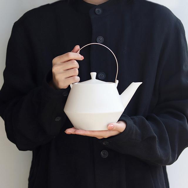 Frustum 土瓶(急須 おしゃれ 取っ手 茶こし 大容量 日本製 美濃焼