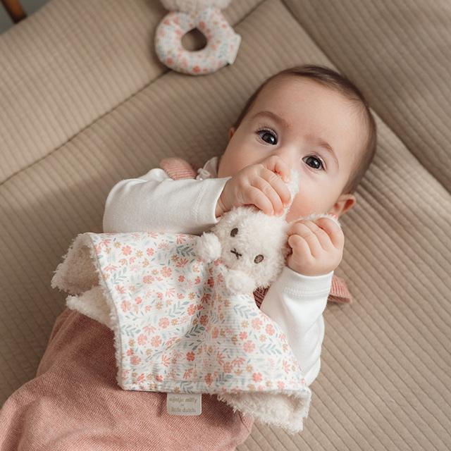 miffy×Little Dutch ギフトボックス3点セット(出産祝い 男の子 女の子 ベビー ミッフィー ギフト おしゃれ かわいい ドゥードゥー ぬいぐるみ ラトル セット)の画像