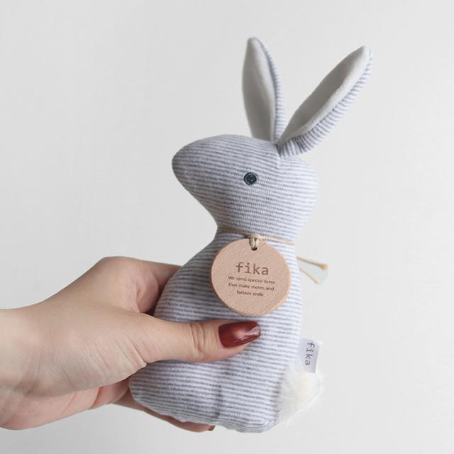 fika（フィーカ） fika rabbit rattle USA(ラトル 赤ちゃん おもちゃ